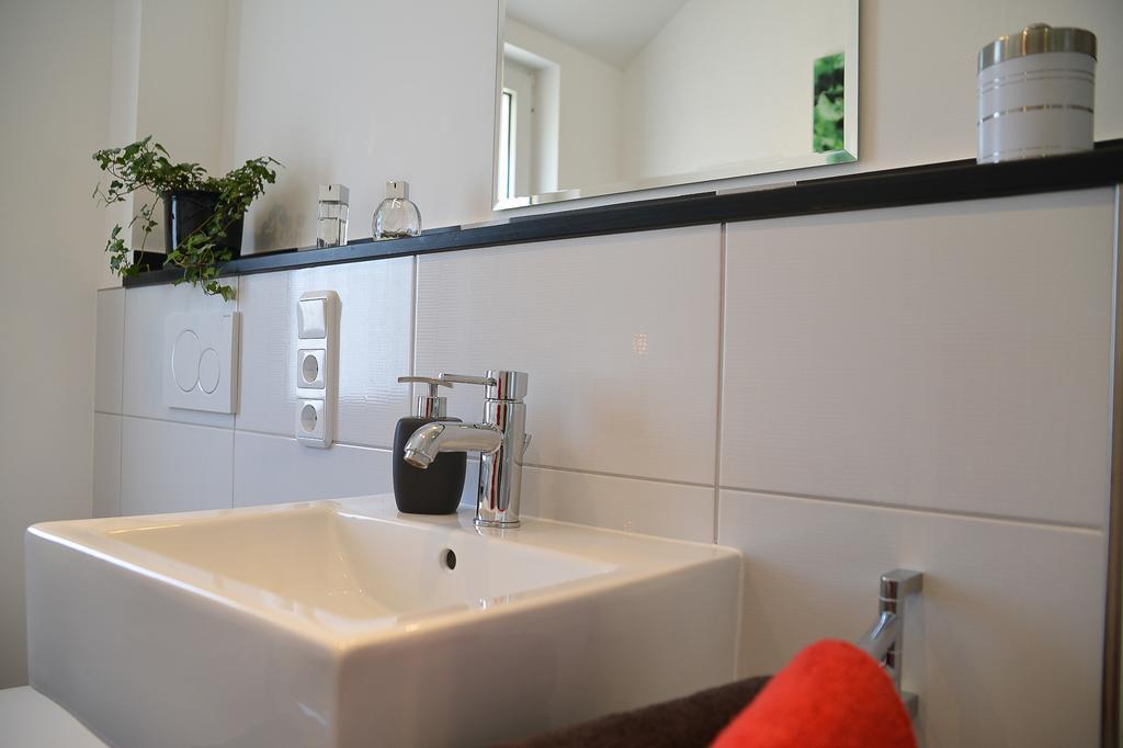 Sonnenhaus Ferienwohnungen Verbandsgemeinde Verbandsgemeinde Traben-Trarbach Kamer foto